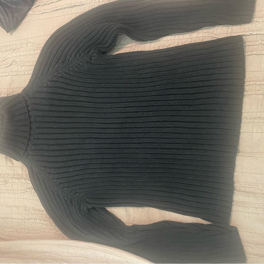 Women's Hannah Anderson Ribbed Turtleneck Sweater - Black